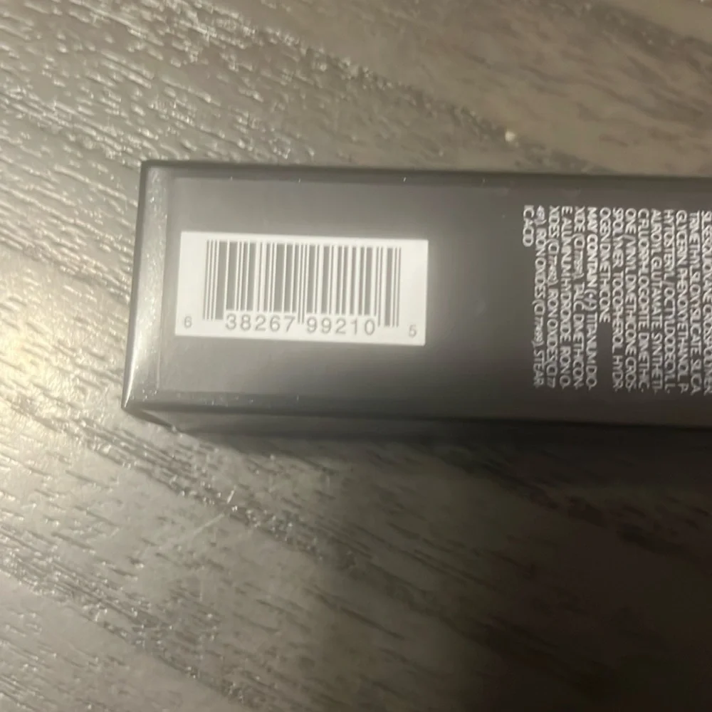 Surratt Surreal Skin Foundation Wand Shade 15 | Medium Bronze / Crimson